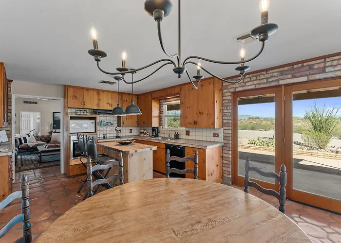 Ranch House Retreat And Horse Friendly *